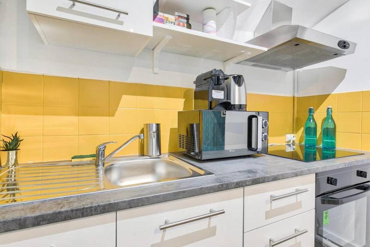 Appartement Familial Proche Saint-Lazarre - 6P パリ エクステリア 写真