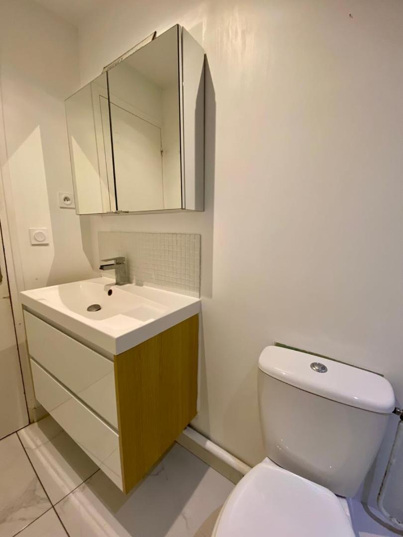 Appartement Familial Proche Saint-Lazarre - 6P パリ エクステリア 写真